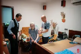 上海最高龄炒股奶奶105岁了，这一年，她又赚够了买小菜的钱图片