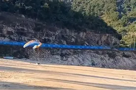 浙江温州一滑翔伞失控坠落，营地：系伞友操作失误，人没事图片