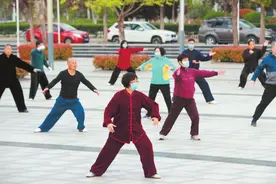 转给爸妈看！9月1日起，河南居民身份证替代老年人优待证图片