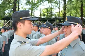新学期开启，军校学员这样过！图片