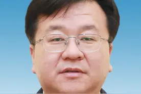 政前方丨胶州市委常委、副市长张宏业有新职，已兼任上合示范区这个职务（附图）图片