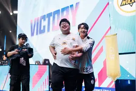 重庆狼队4-2逆袭武汉eStar，拿下KPL夏季赛冠军图片