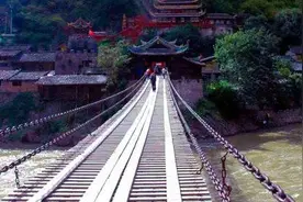 四川泸定桥景区：已经排查完毕，泸定桥未受大影响图片