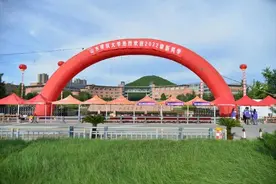 进校门就领钥匙，山东建筑大学今年迎新“一步到位”图片