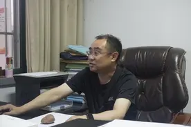 名曰“双河听鹰”、形似“玉如意”……《山楂树之恋》取景地的河堰如诗如画图片