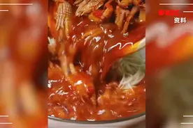 面条别光顾着水煮了，这样吃更过瘾！鲜嫩爆汁又脆爽图片