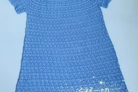 永远时尚的经典，蓝葱裙：百搭款女士钩针连衣裙（有编织图解）图片