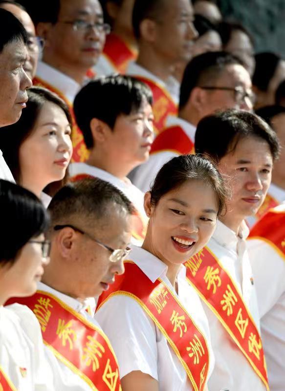 ������������ˣ����������е�38����ʦ����ף�