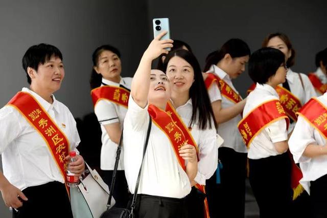 ������������ˣ����������е�38����ʦ����ף�