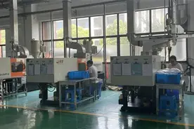 常州武进：机器换人、企业上云，“智改数转”为“纺织之乡”注入高质量发展“新动能”图片