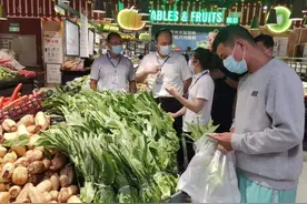 全力保障封控区居民需要 四川达州达川区生活物资供应充足图片