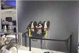 每日一词∣关键核心技术攻关新型举国体制 a new system for mobilizing the resources nationwide to achieve breakthroughs in core technologies in key fields图片