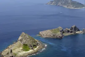 中国海警编队在钓鱼岛领海内巡航 祖国山河寸寸美如画图片
