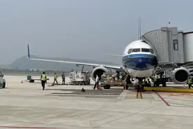 杭州萧山国际机场T4航站楼试运营，南航成为首家进港航班图片