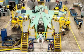 美暂停接收F-35怪中国零件，专家：美想与中国在军工科技领域“脱钩”图片