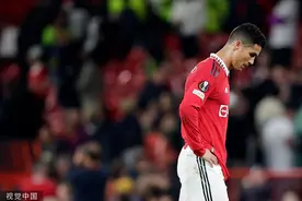C罗正在失去体能、对抗和反应，他真不配为曼联首发了？图片