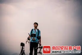 广西19岁少年热衷“追月”，他镜头里的月亮美得让人心醉图片