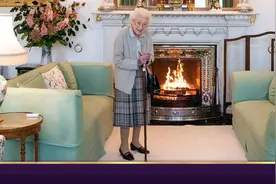 英女王的“离经叛道”时刻：要求后代不随父姓，化身“邦女郎”图片