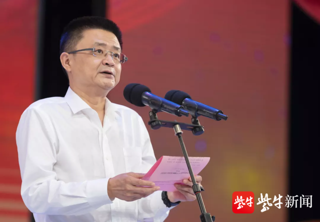 ������������ˣ������о��е�38����ʦ����ף�