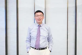 台湾学者苑举正的中秋记忆：赏月、吃烤肉、听父亲拉家常图片