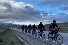 追光｜他们，教会孩子的不只是体育图片