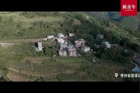 新华全媒+丨刘秀祥：当年背母求学走出大山 毕业毅然回乡从教图片