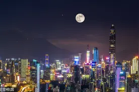 星月争辉 木星与明月上演“木星合月”浪漫天象图片