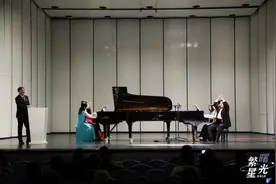 师恩犹如向晓之星，其光闪烁：93岁著名钢琴教育家郑曙星弟子音乐会举行图片