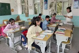 90后教师扎根只有9名学生的乡村教学点图片