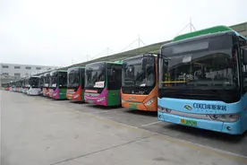 清镇市：解封不解防 公共交通线路逐步恢复运营图片