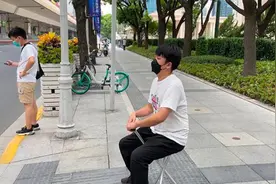 小宝评测｜老年人网红拐杖椅：向后重心不稳，有夸大宣传图片