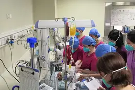 深圳市三院为出生3天新生儿换血600毫升 换血量约自身2倍图片