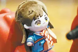 上世纪曾经风靡一时的“笔友”换新而来，网络互寄降低了与人交往的压力图片