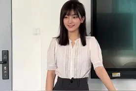 95后北大女博士成大学老师走红，被质疑高颜值和秀学历，回应：没有遮掩本科学校，光华并非砸钱就能上图片