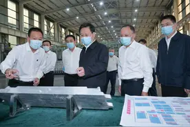 王晓晖在广元巴中南充调研时强调 真抓实干奋力冲刺全年目标任务 大力推动盆周山区革命老区加快发展图片