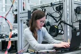 割韭菜、白嫖、疯狂AMA……在30多个元宇宙Web3群我都经历了啥？图片