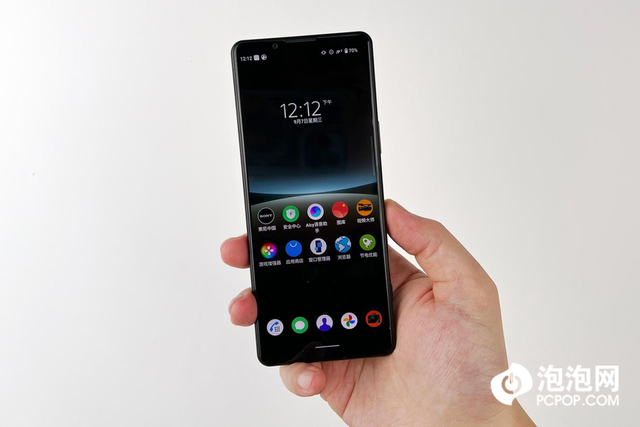 精致小机身轻巧好手感 微单手机索尼Xperia 5 IV评测