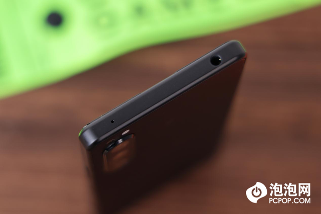 精致小机身轻巧好手感 微单手机索尼Xperia 5 IV评测