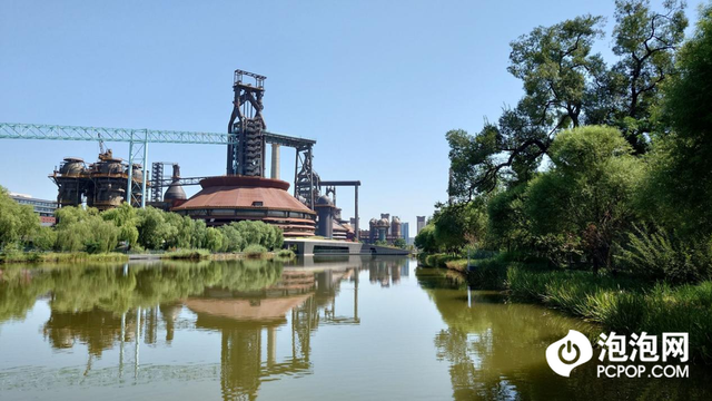 精致小机身轻巧好手感 微单手机索尼Xperia 5 IV评测