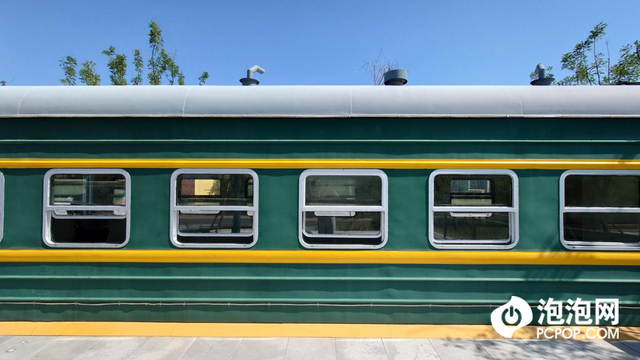 精致小机身轻巧好手感 微单手机索尼Xperia 5 IV评测