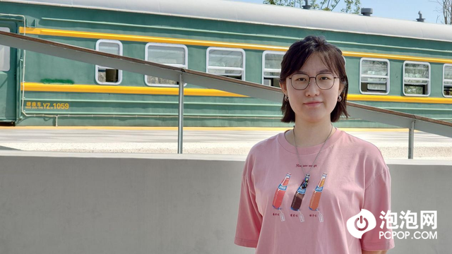 精致小机身轻巧好手感 微单手机索尼Xperia 5 IV评测