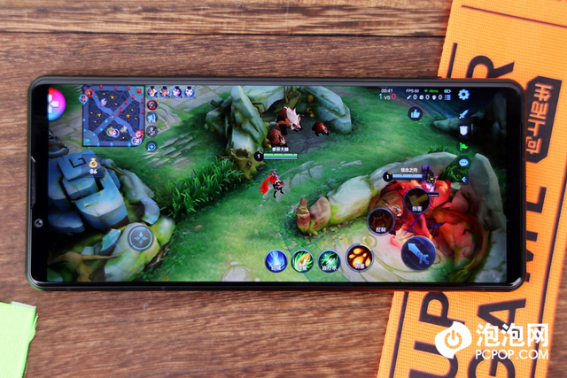 精致小机身轻巧好手感 微单手机索尼Xperia 5 IV评测