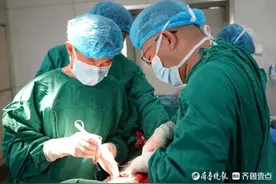 泰安市第一人民医院成功为创伤患者实施肋骨环抱器内固定术图片