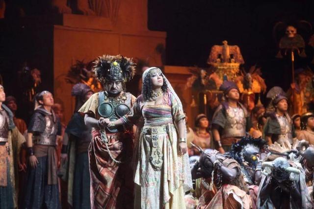 从蝴蝶夫人到托斯卡，和慧带着金字招牌“驻院”国家大剧院