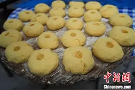 一口“酥馍”的三代传承：手工揉制留住麦香图片