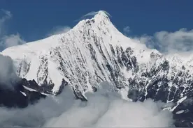 原来这才是“雪山”图片