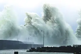 超强台风重击日本致数百万人撤离，日媒：给多地留下“伤害的爪痕”图片