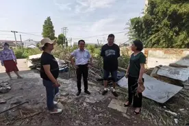 农户违规养殖家禽，严重影响周边村民生活，村委会多次沟通无果怎么办……图片