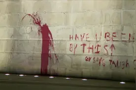 美国著名景点华盛顿纪念碑被人泼漆，肇事者被拘图片