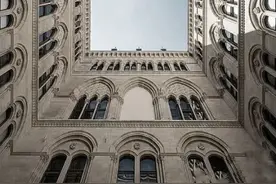 VeraSeriase｜古典与未来主义图片